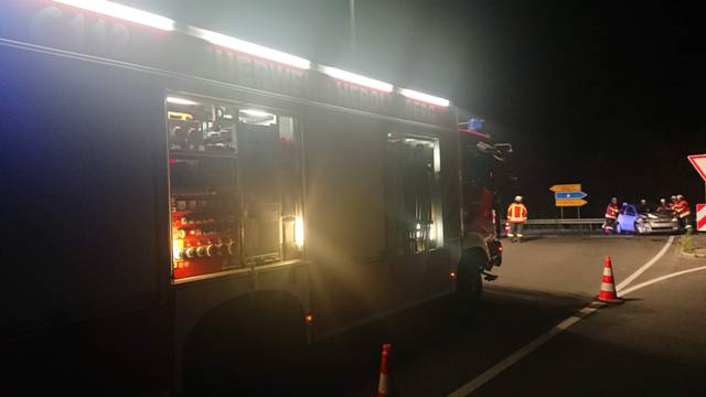 DSCPDC_0003_BURST20190704224556674_COVER groß.jpg